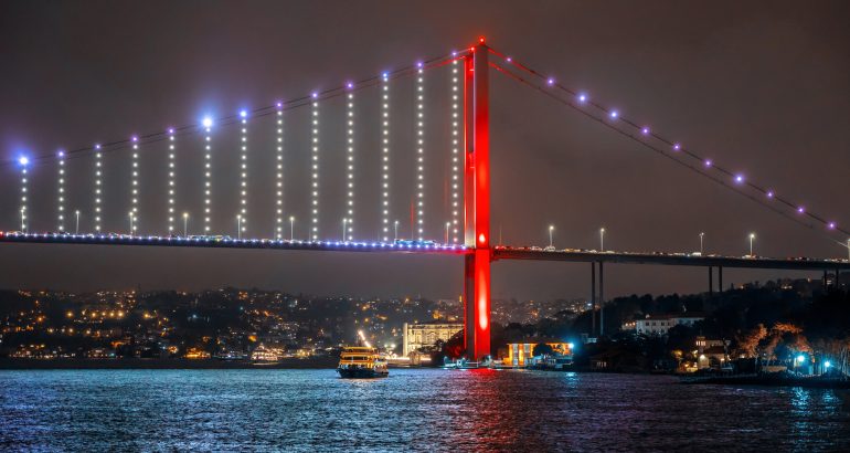 Experience an Unforgettable Evening on the Bosphorus with Havalines