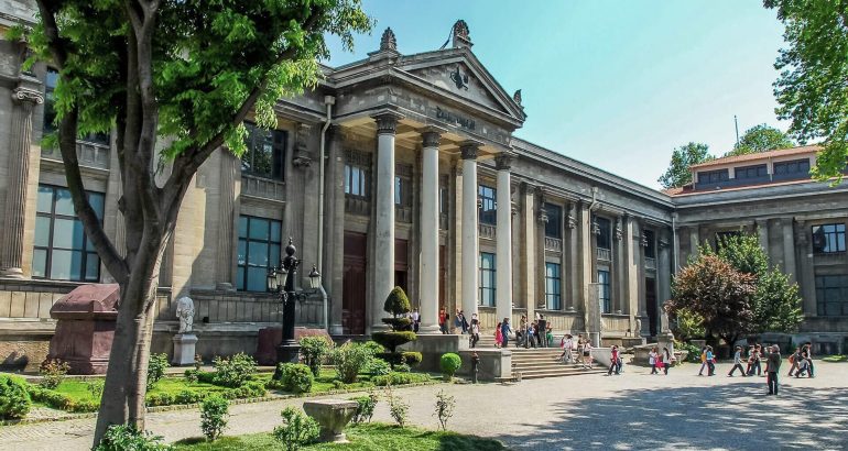 İstanbul Arkeoloji Müzesi’ne Havalines VIP ile Kültürel Bir Keşif